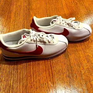 Nike men’s Cortez Sneakers